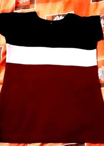 Trendy Fashionable Women's Tops And Tunics🤩