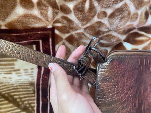 ‼️Leather Bags Get one Free‼️