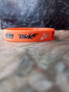 Duke, KTM Hand Band