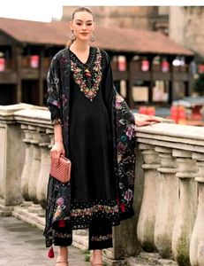 New/Unused Embroidery Chanderi Silk Kurta Set