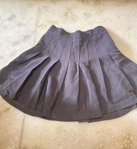 Black tennis skirt