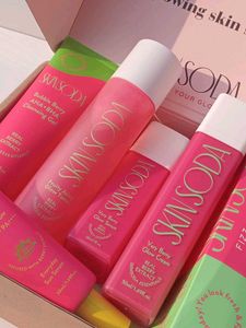 Kbeauty Berry 🍓 Glow Face Cream