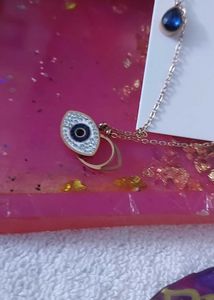 Gold Ring with Stone Detail - Size 17 Starting 299