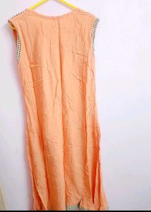 Peach Polka Dot Sleeveless Kurta