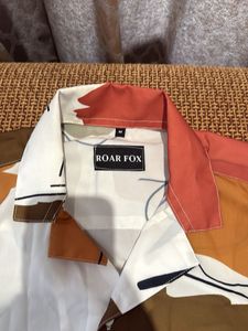 ROAR FOX Abstract Print Shirt - Size M