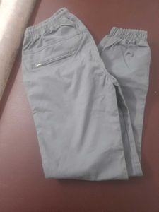 Striped Benetion T-Shirt and dark grey trouser