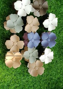 Floral Design Hair Claws