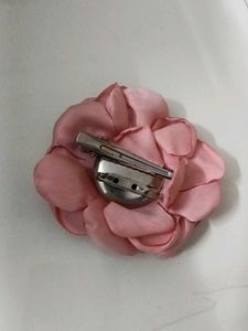 Set Of A Rose Broach Pin With 2 Crotchet Clips