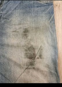 sc2479 Levi Strauss Distressed Jeans size 36