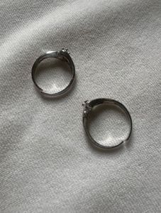Pure Silver Toe Ring With White Stone