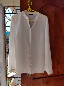 Offwhite Shirt With Metal Button
