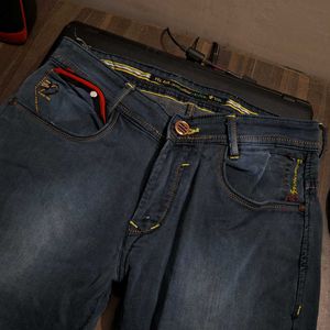 Dark Blue Damaged Jeans