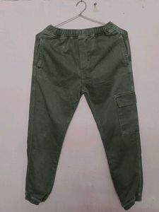 ZARA CARGO JEANS/PANTS
