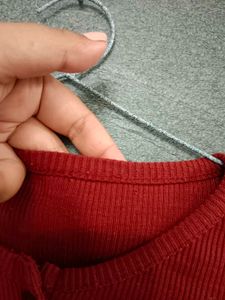 Red Fitted Stretchable Top