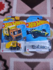 Hot Wheels Lotus Type 49 And Total Disposal Combo