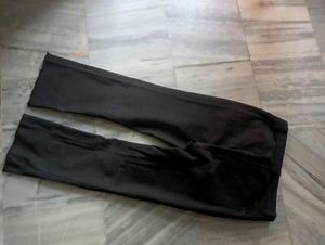 Women&#39;s Black Jeans 👖