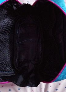 4 compartment blue pouch