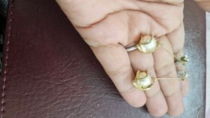 Shell Bracelet &amp; Pearl Earring Set