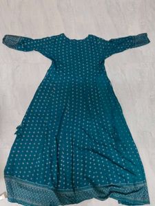 Elegant Teal Embroidered Kurta