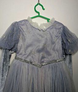 Girl&#39;s Grey &amp; White Dress