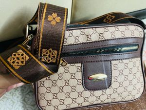 Trendy Bags 💼 350 Each