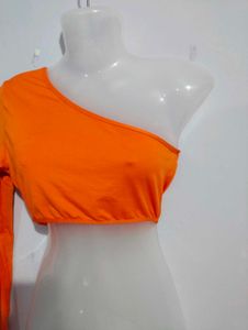 ONE SHOULDER CROP TOP