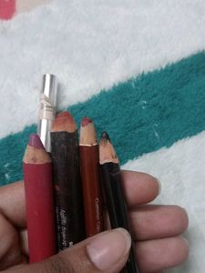 Mixed blue eyeliner lip liner