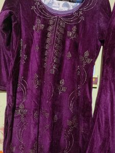 Elegant Purple velvet Kurta Set