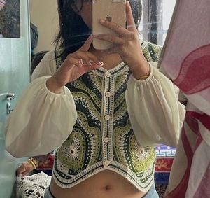 CROCHETED GREEN TOP/OUTER