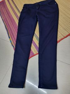 Blue Jean Never Worn Looks Good Midraise