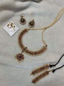 Elegant Necklace & Earring Set