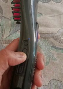 Vega Straightener Hair Brush