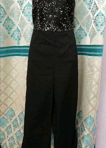 Dresses And Cord Sets On Sale.
