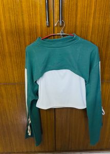 Side Striped Sweatshirt &amp; Solid Cropped Cami Top