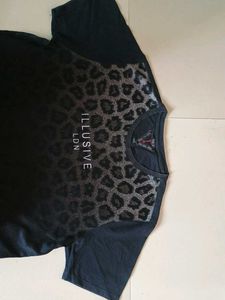 Half Sleeves,Black Tshirt