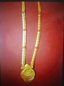 Elegant Gold Necklace