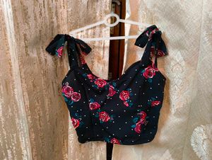 Floral Printed Sleeveless Crop Top