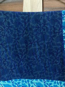blue floral print saree