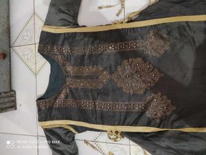 Unique Pattern Kurti For Woman And Girls...