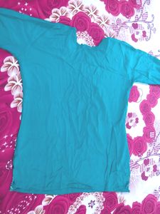 already this top has  2different colour Iam using