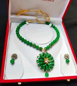Green Pearl Necklace Set With Earrings
