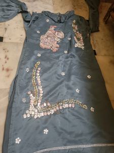 Pretty Set With Dupatta And Pant