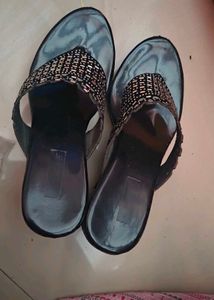 Elegant Black wedges