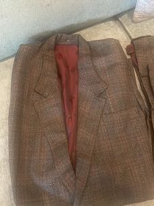 Men’s Coat And pants, Chest 42, Brown