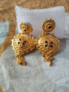 Gold Heart Dangle Earrings