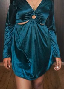 Elegant Emerald Green Cutout Dress