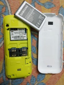 Samsung Guru Music 2 Original New Like Condition