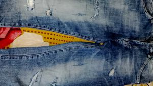 Vintage Wash Denim Jeans For Men Size 30
