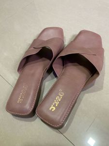 Elegant Mauve Cross-Strap Square-Toe Flats