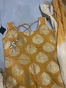 Gold Kurtha Set